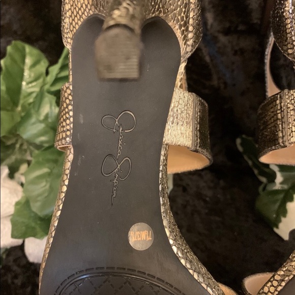 Jessica Simpson Mekos Gold Silver Snakeskin Heels - Picture 11 of 12